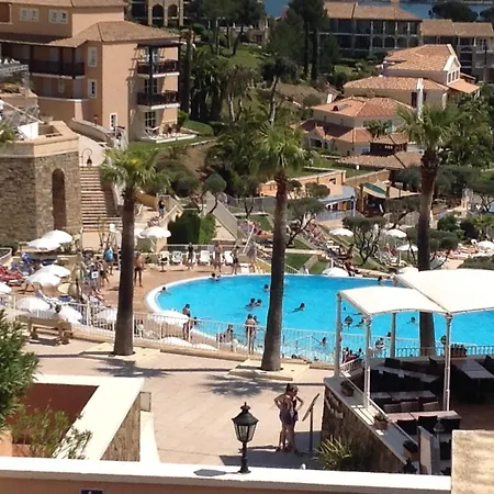 Village Cap Estérel Agay 3/4 Personnes Drammont